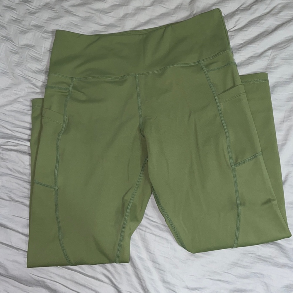 Zyia Hi-Rise Olive Leggings WITH POCKETS